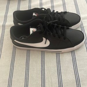 Men’s size 12 black court shoes